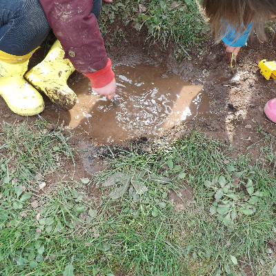 We like messy play